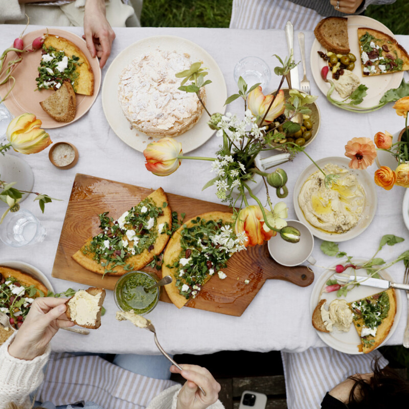 outdoor-table