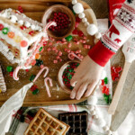 gingerbread decorating