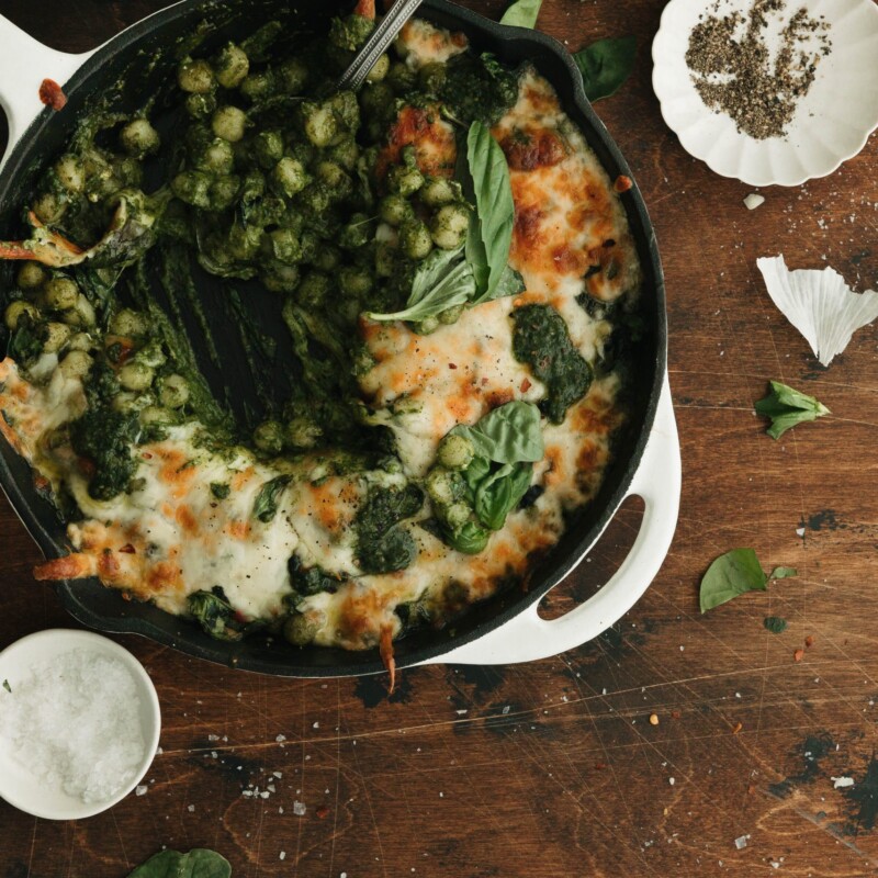 cheesy pesto and spinach gnocchi skillet bake